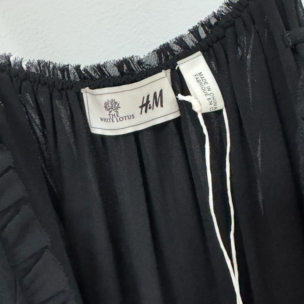 The White Lotus H&M Chiffon Ruffle Dress. - Picture 5 of 10